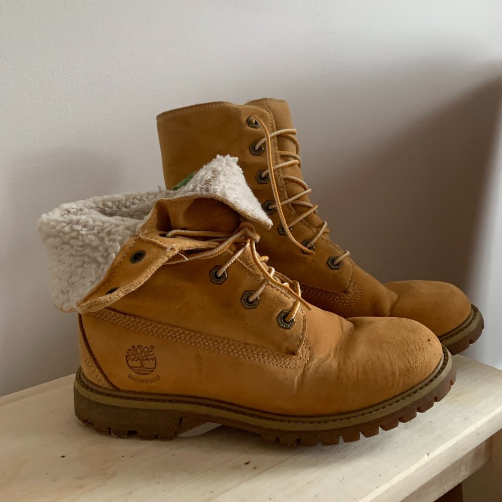 Timberland Suede Boots w Fuzzy Cuff, Lug Sole